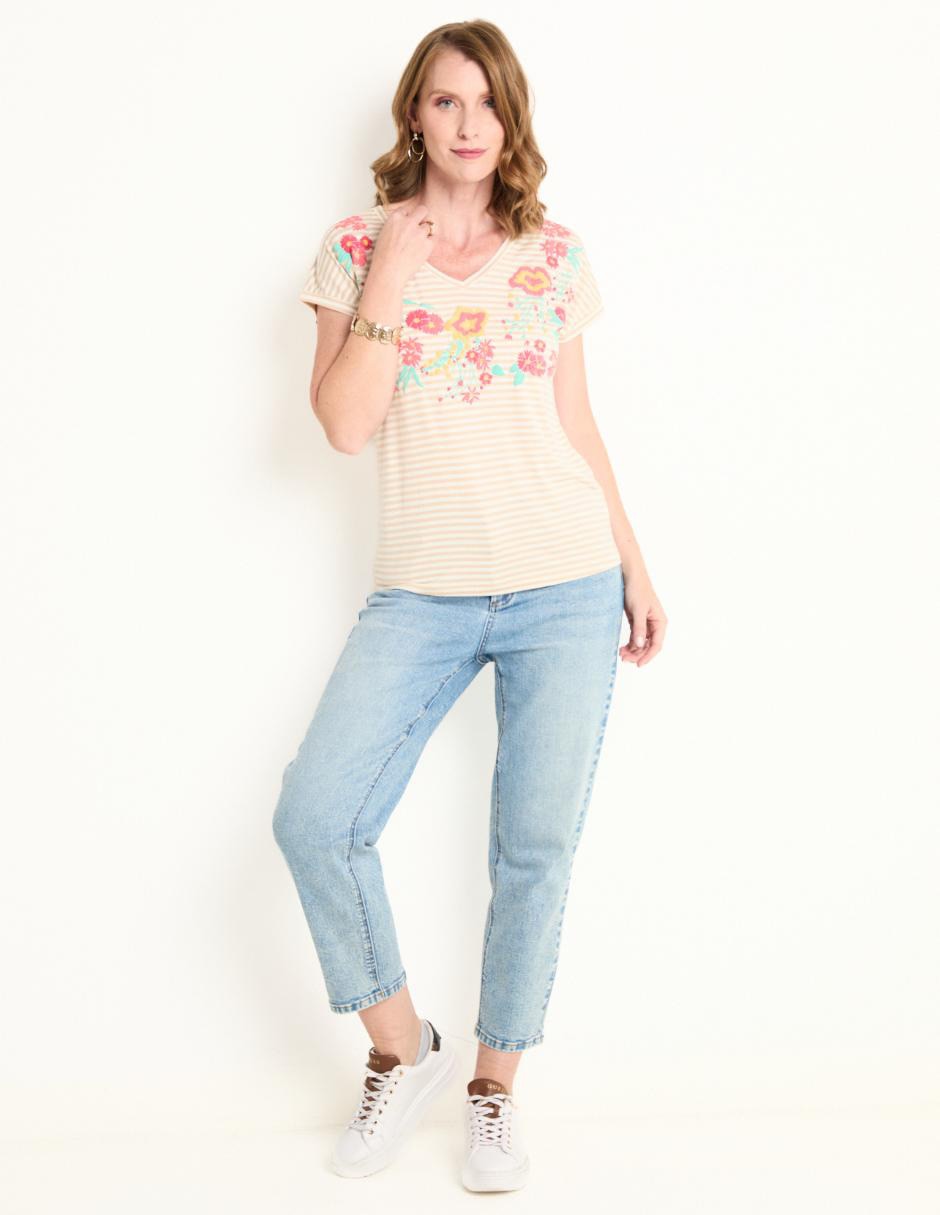 Playera manga corta cuello V para mujer 3