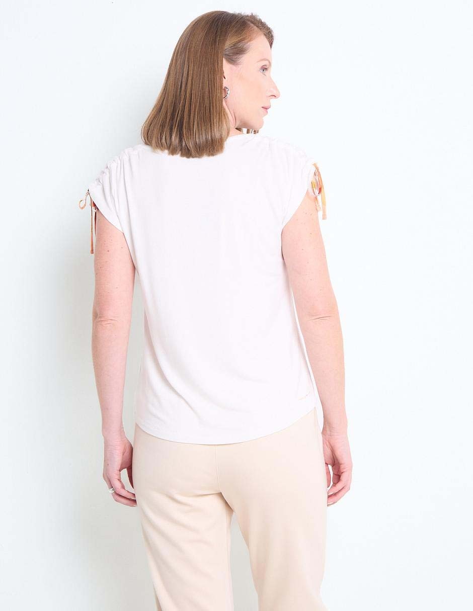 Playera manga corta cuello V para mujer 2