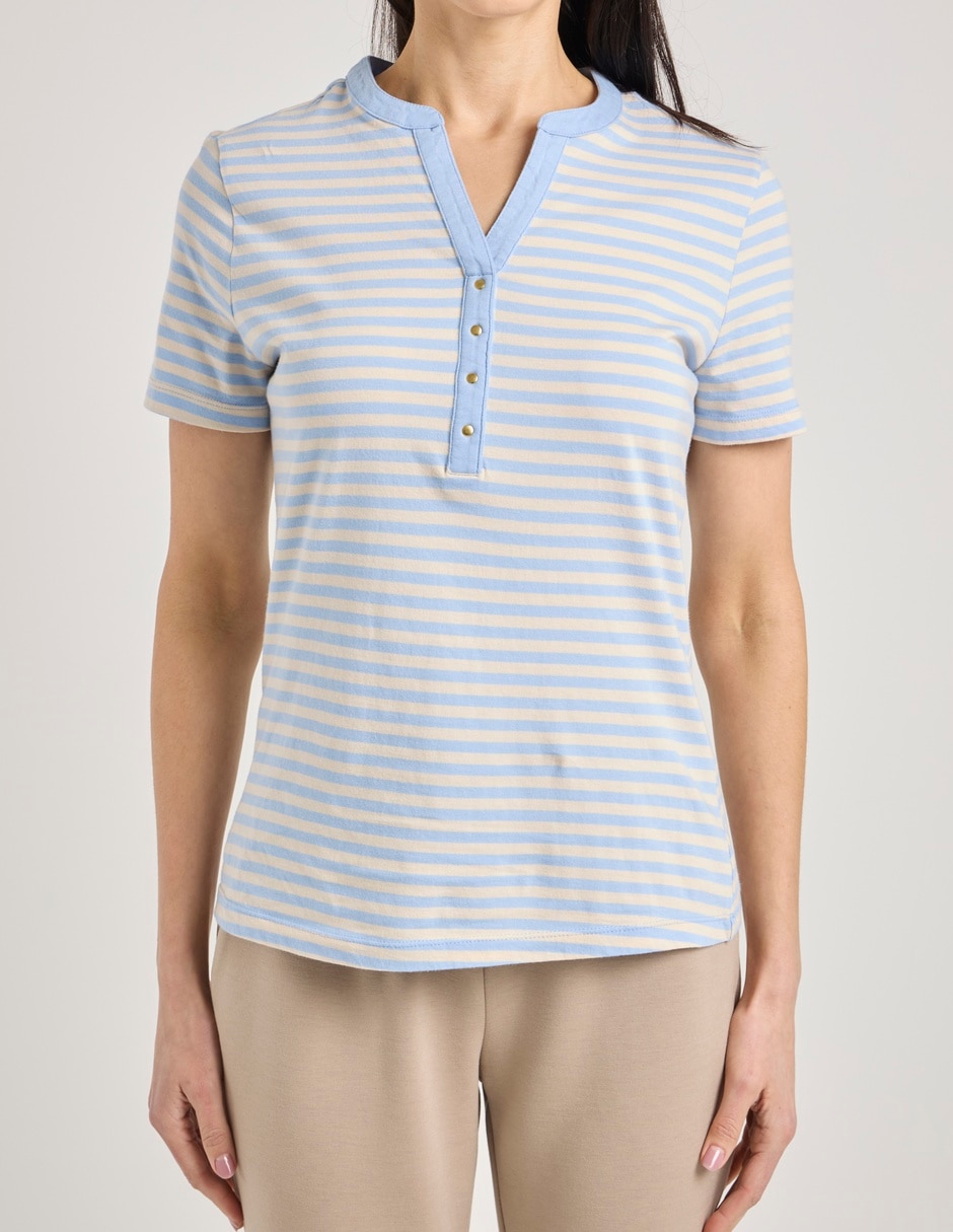 Playera manga corta cuello V para mujer 6