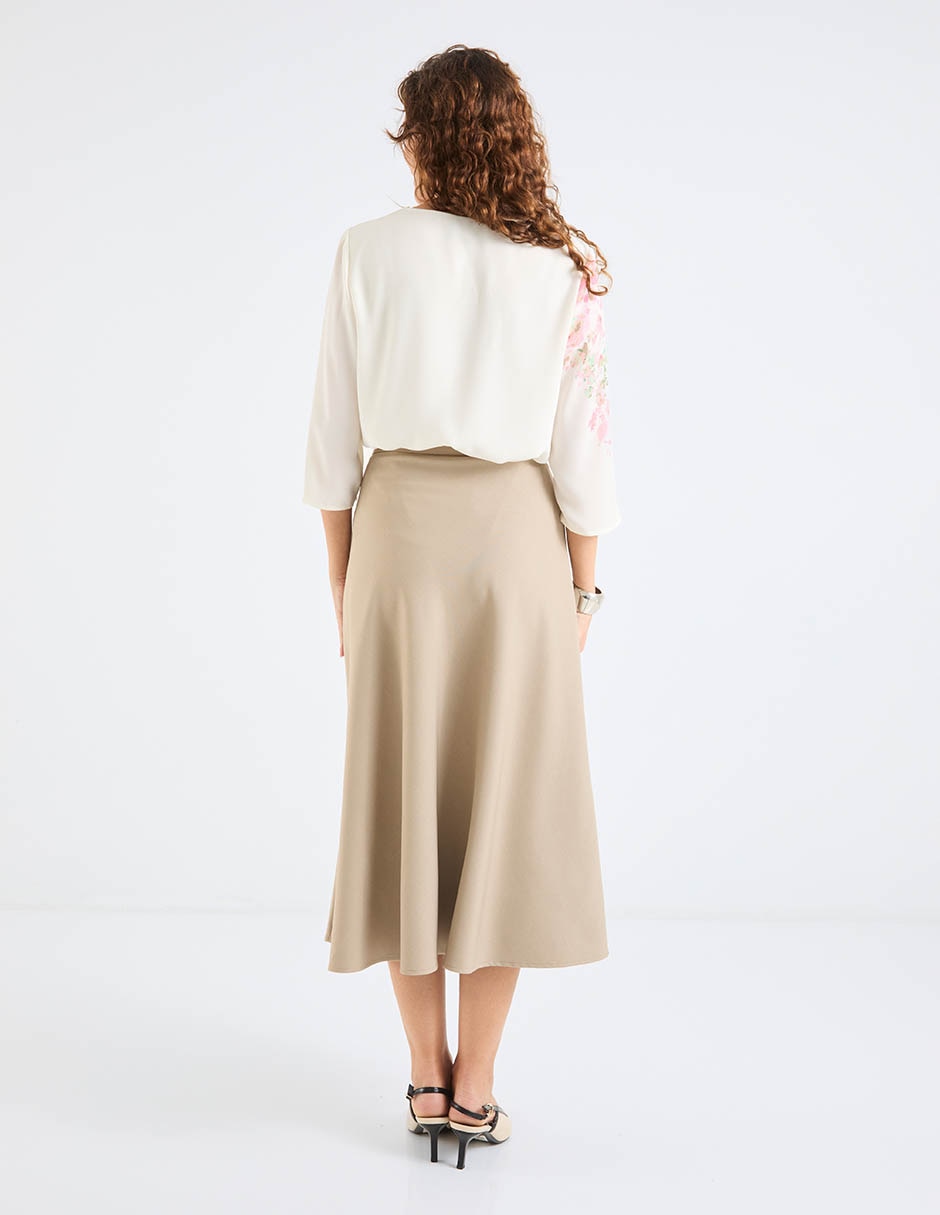 Falda crop a la cintura 2