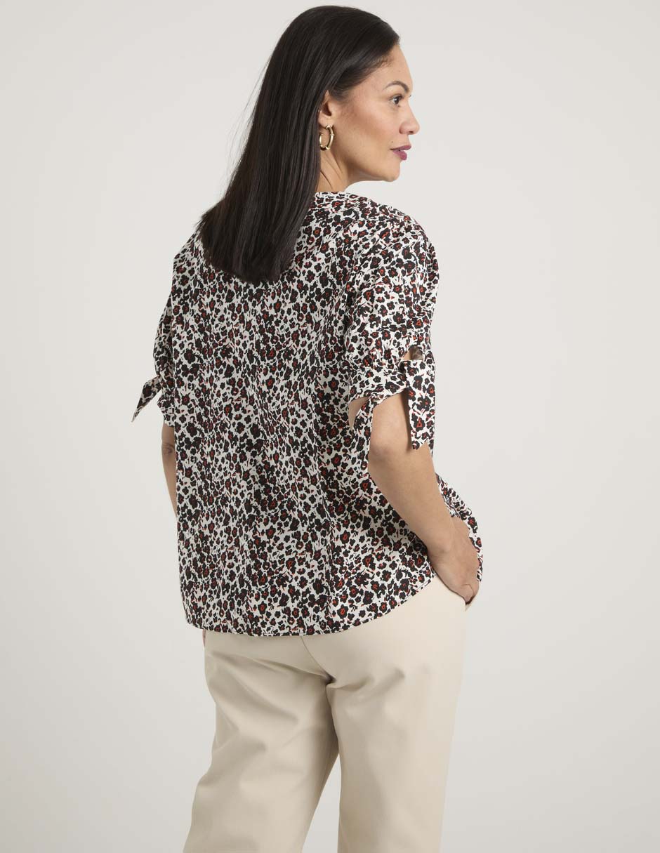 Blusa manga al codo para mujer 6